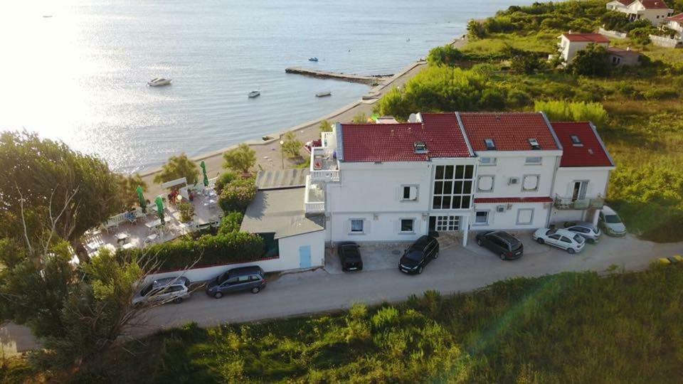 Apartmenthaus Villa Anita Rtina Zewnętrze zdjęcie